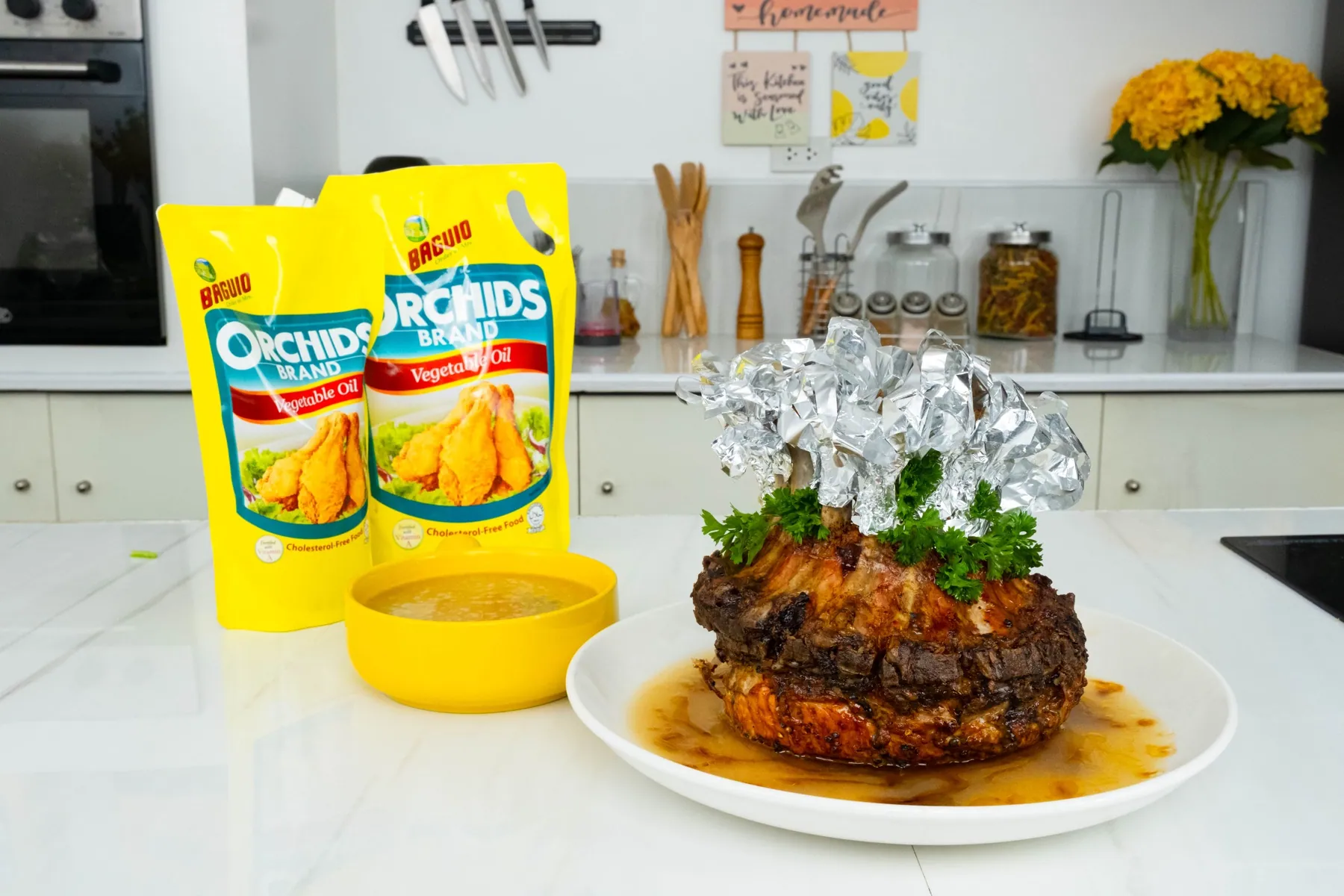 Crown Roast Porkloin with Ribs in Apple Sauce