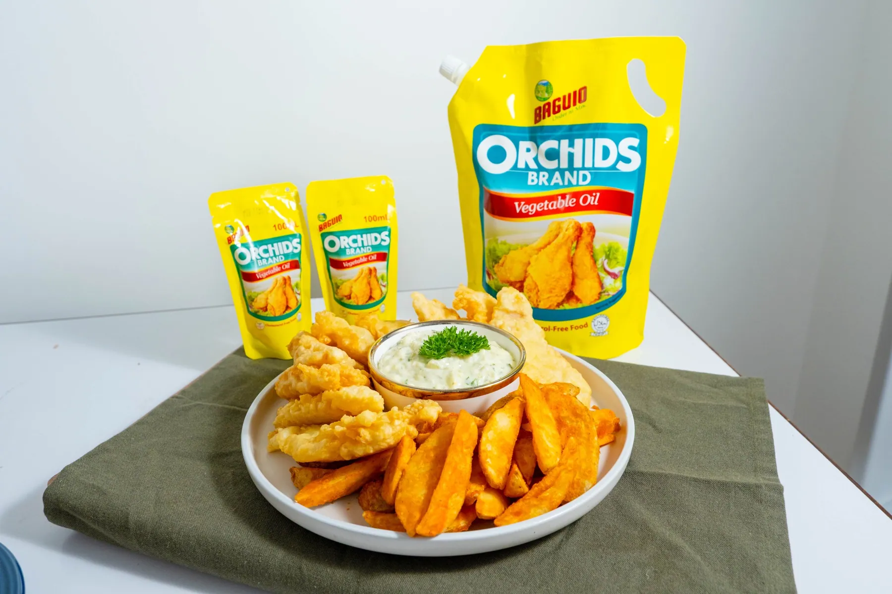 Fish & Chips with Tartar Sauce — photo 3