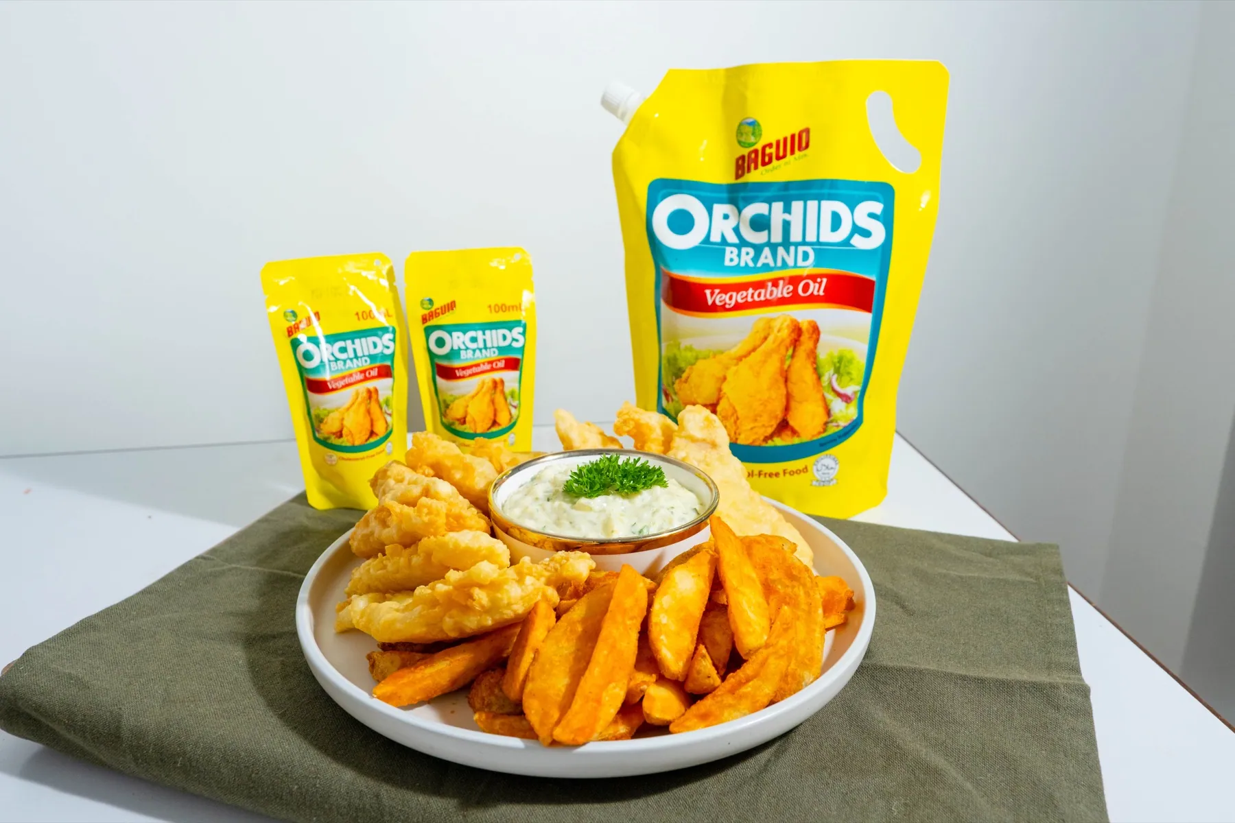 Fish & Chips with Tartar Sauce — photo 4